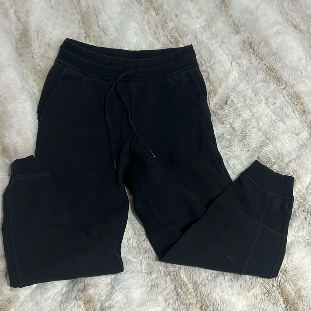 Lululemonn- Jogger